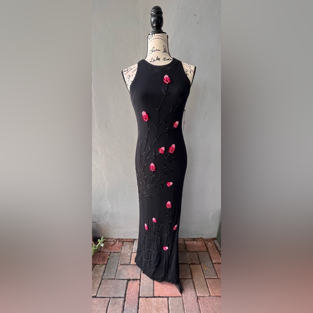 VINTAGE Sue Wong floor length evening gown with embroidered flowers and sequins